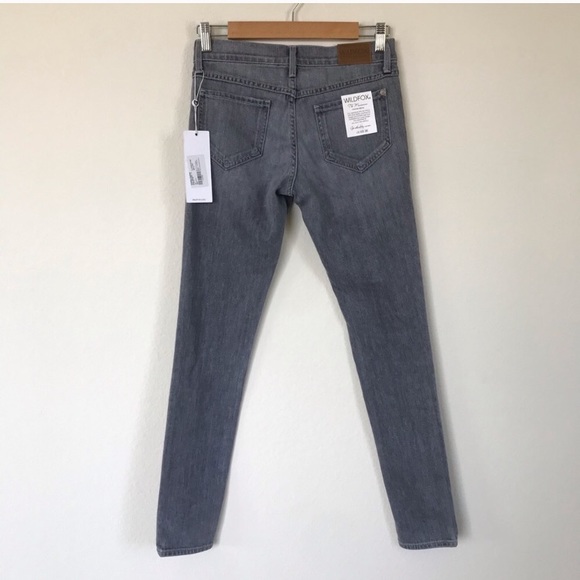 NEW! Wildfox Marianne Mid Rise Skinny Jean Size 25 - Picture 5 of 6